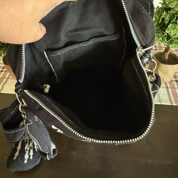 Skeleton Heart Backpack - Picture 3 of 3